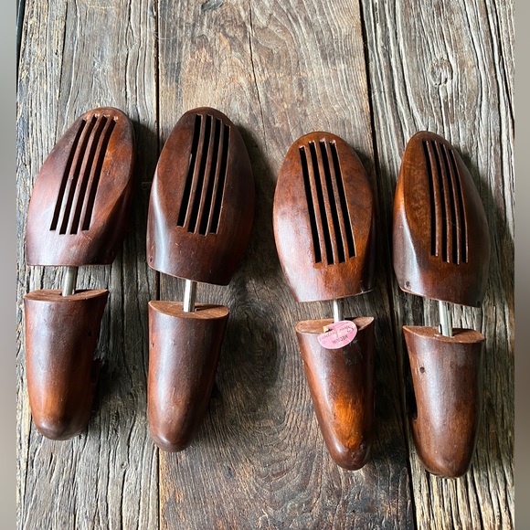Johnston & Murphy wood shoe trees | 2x pair ~ medium - Picture 2 of 2